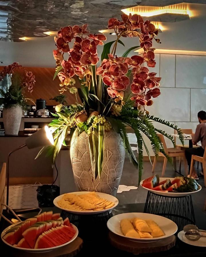 Beehive Boutique Hotel Phuket Kültér fotó